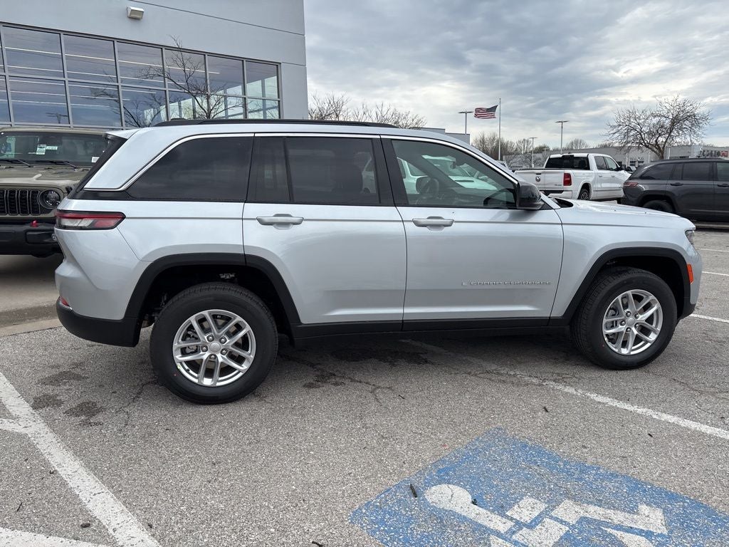 2026 Jeep Grand Cherokee Laredo