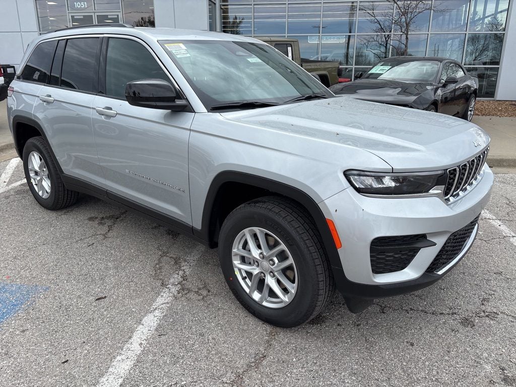 2026 Jeep Grand Cherokee Laredo