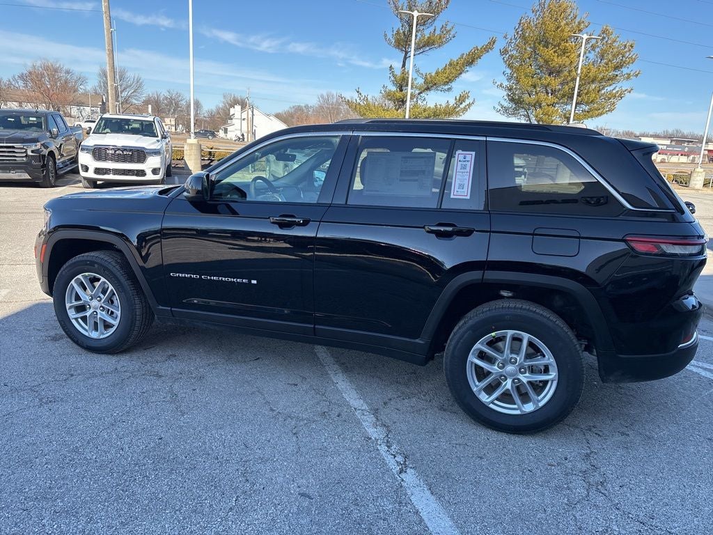 2026 Jeep Grand Cherokee Laredo
