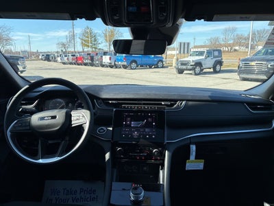 2026 Jeep Grand Cherokee Laredo