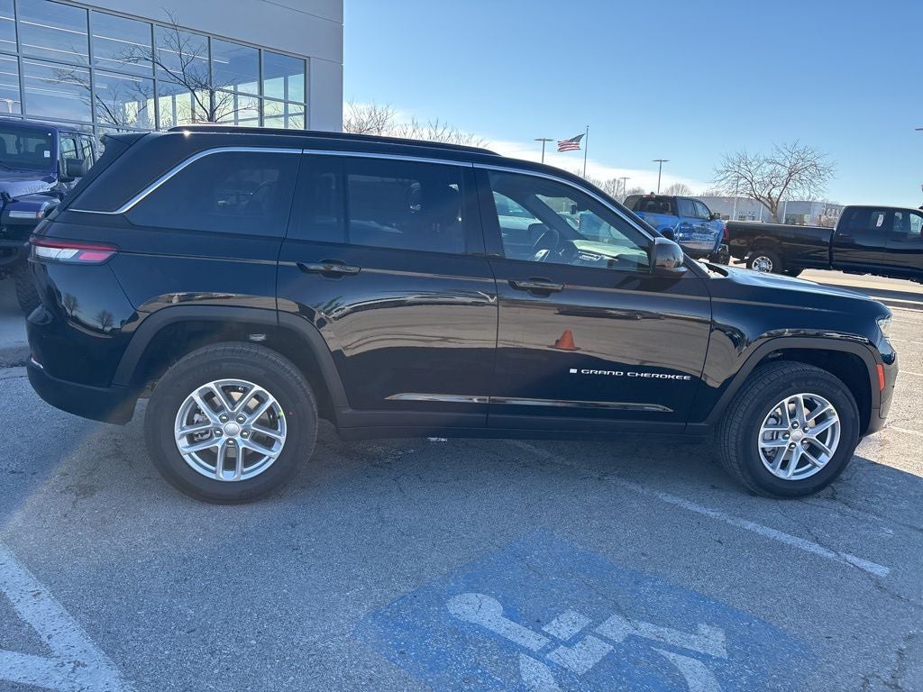 2026 Jeep Grand Cherokee Laredo