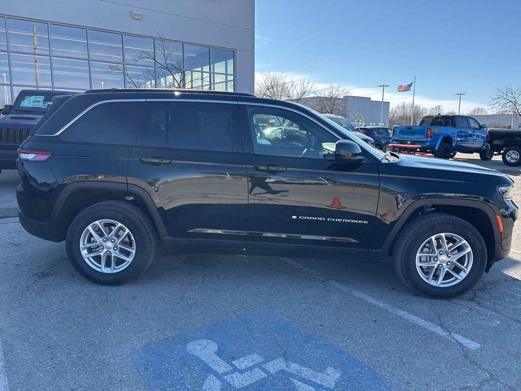 2026 Jeep Grand Cherokee Laredo