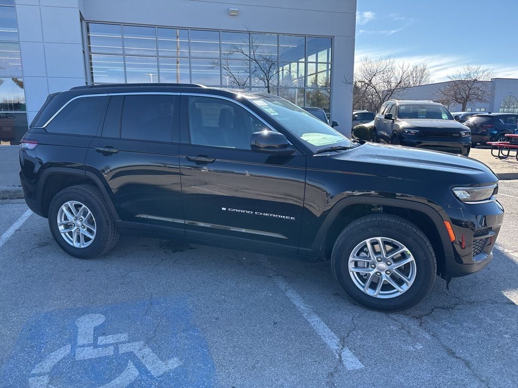 2026 Jeep Grand Cherokee Laredo