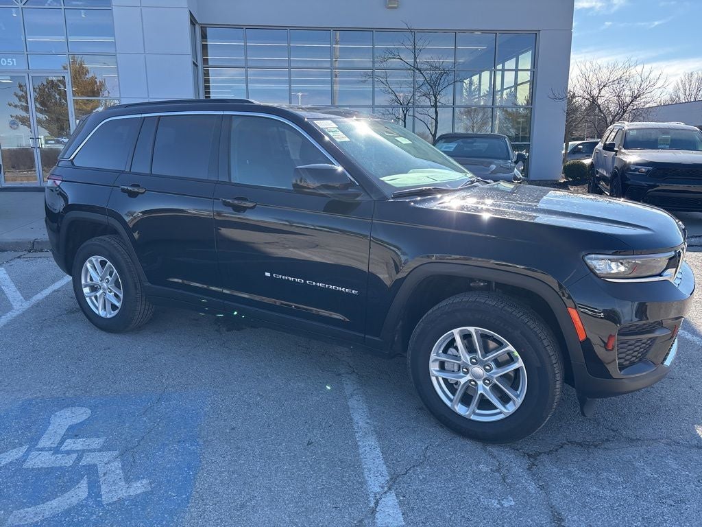 2026 Jeep Grand Cherokee Laredo