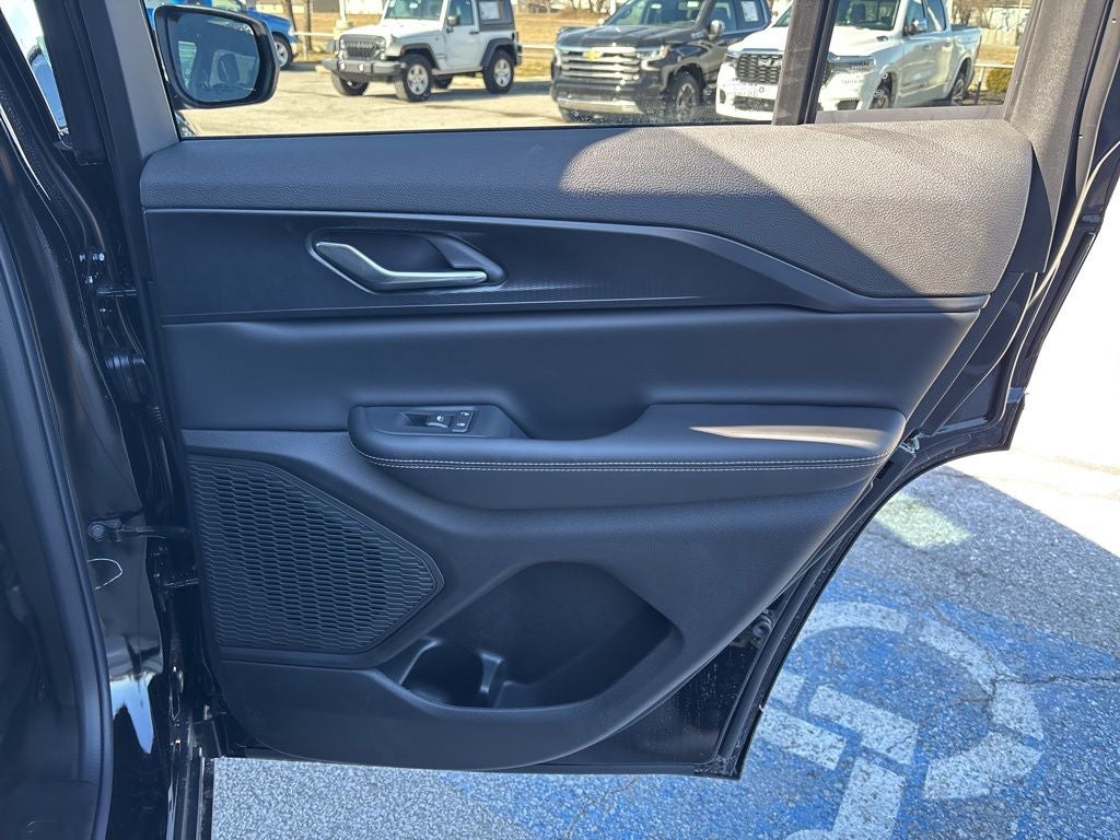 2026 Jeep Grand Cherokee Laredo