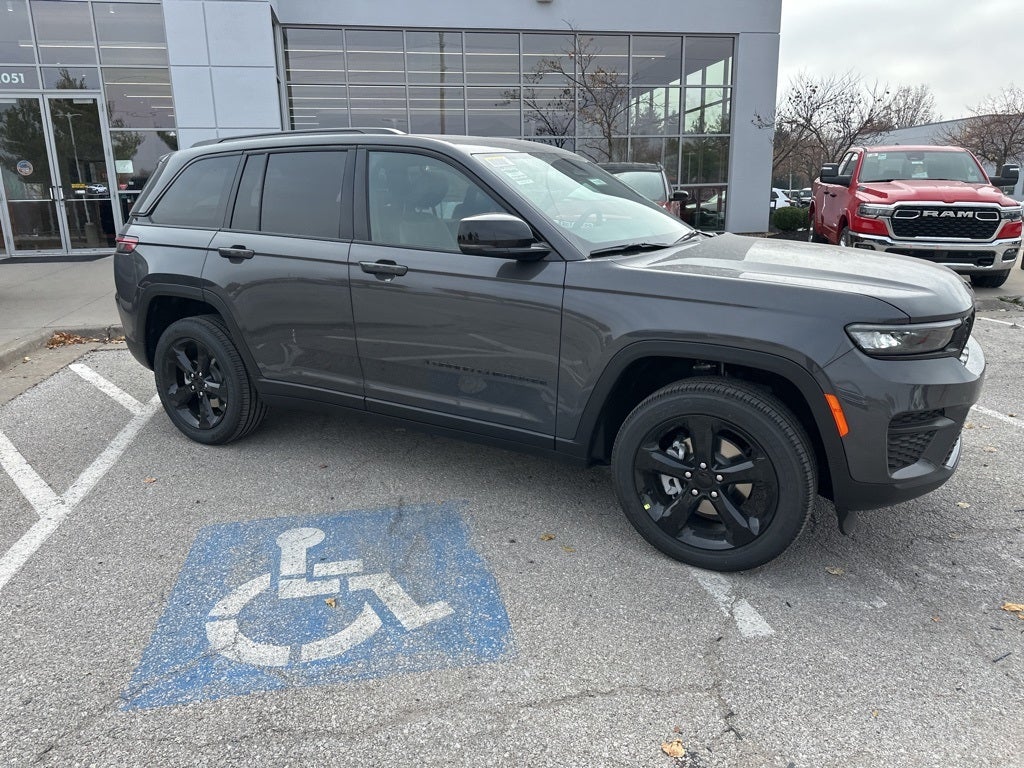 2025 Jeep Grand Cherokee Altitude X