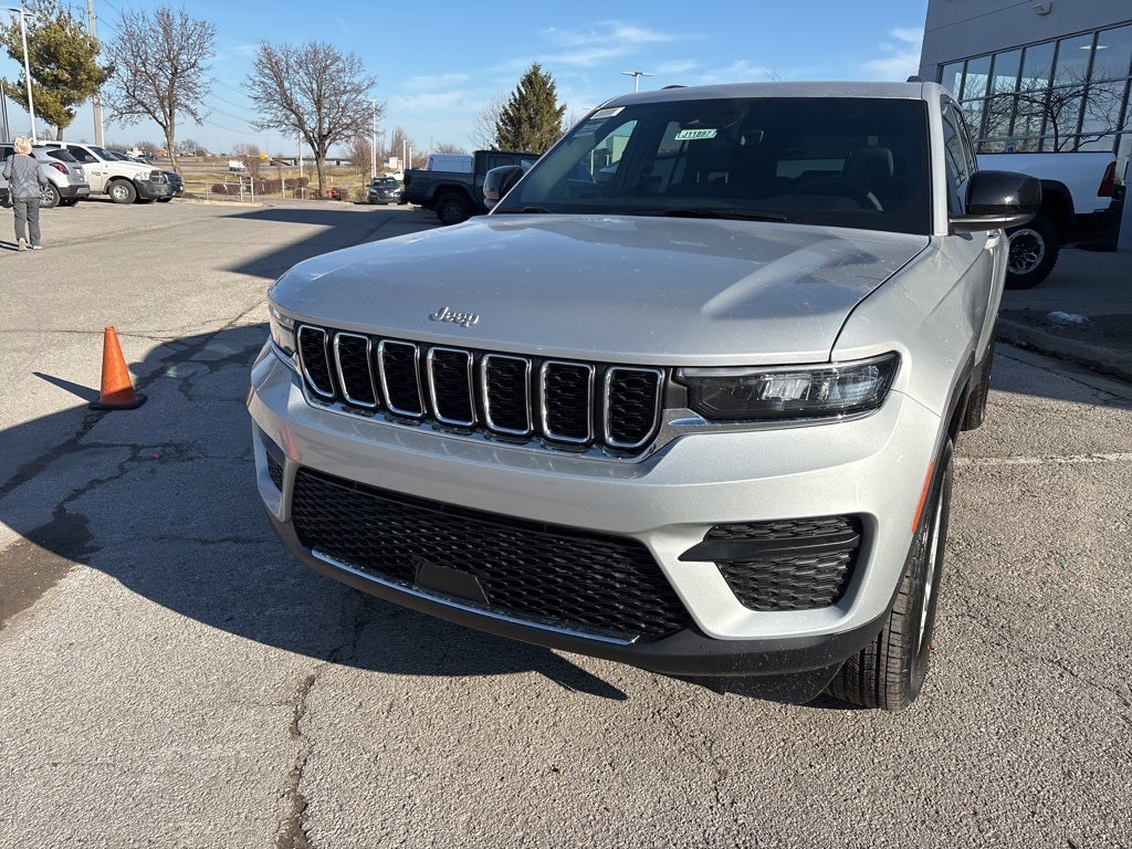 2026 Jeep Grand Cherokee Laredo