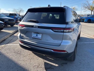 2026 Jeep Grand Cherokee Laredo