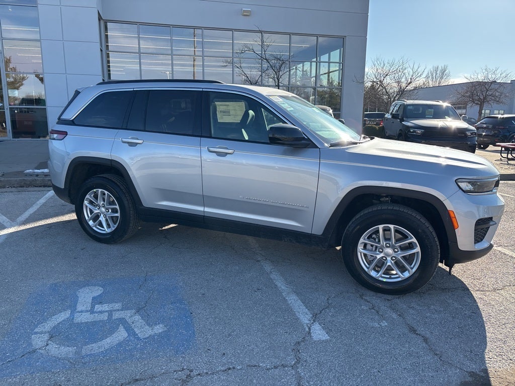 2026 Jeep Grand Cherokee Laredo