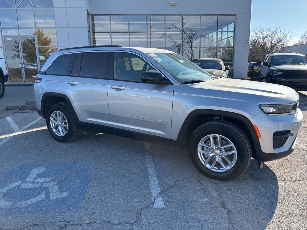 2026 Jeep Grand Cherokee Laredo