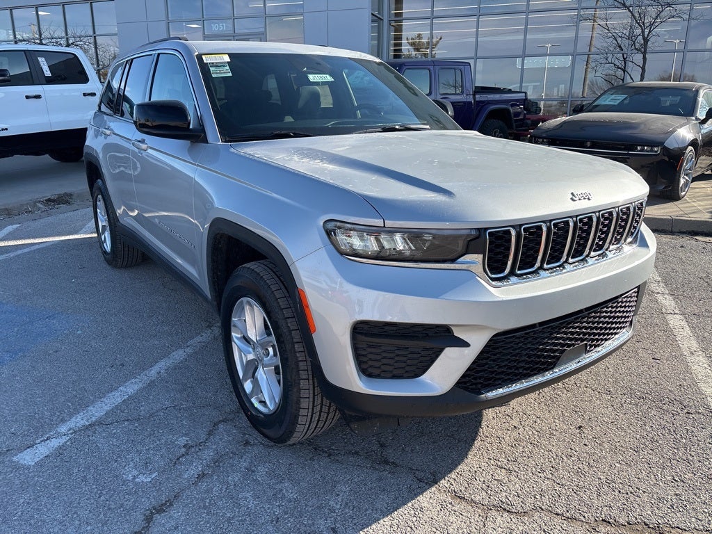 2026 Jeep Grand Cherokee Laredo