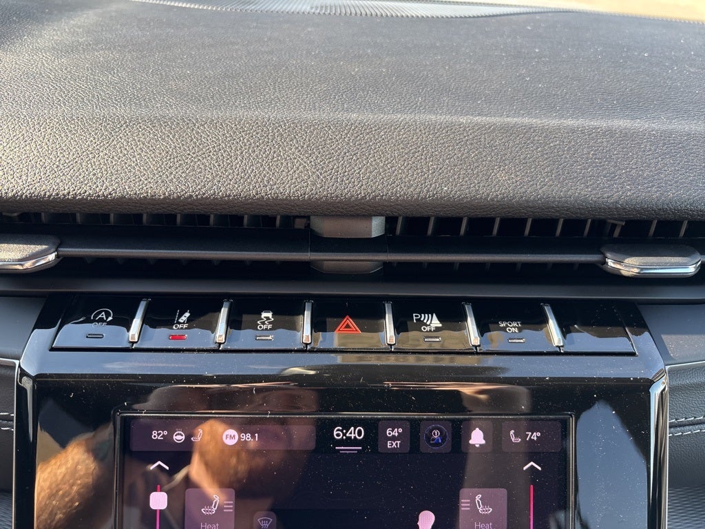 2026 Jeep Grand Cherokee Laredo