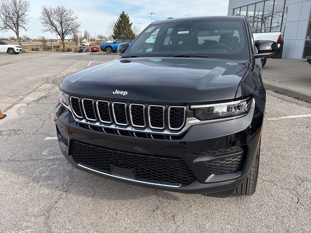 2026 Jeep Grand Cherokee Laredo