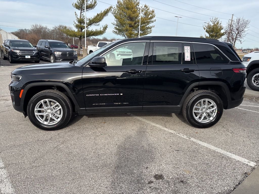 2026 Jeep Grand Cherokee Laredo