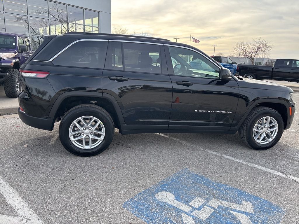 2026 Jeep Grand Cherokee Laredo