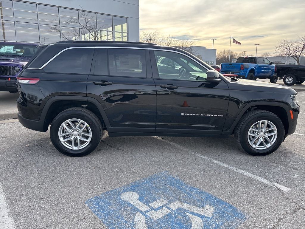 2026 Jeep Grand Cherokee Laredo