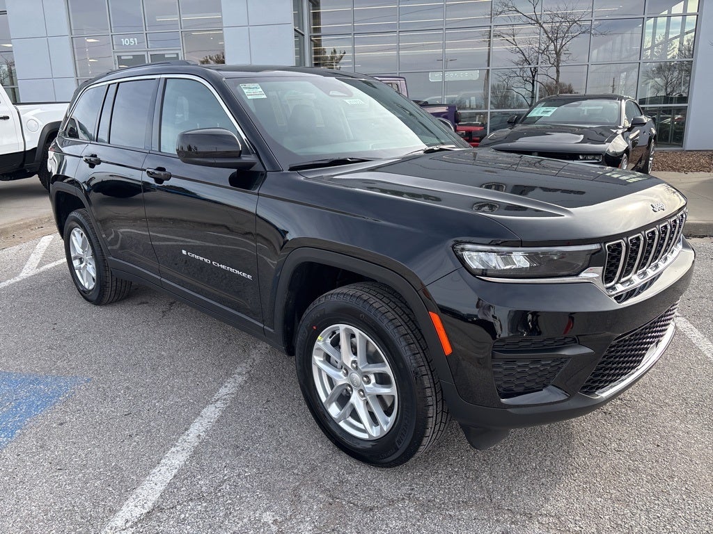 2026 Jeep Grand Cherokee Laredo