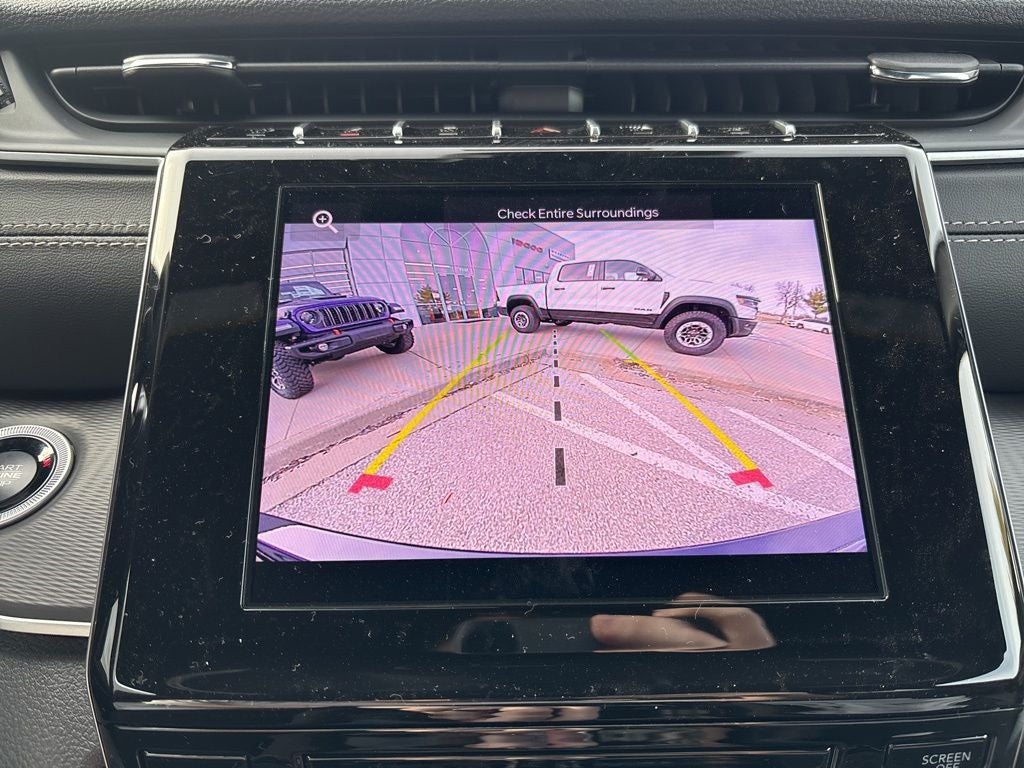 2026 Jeep Grand Cherokee Laredo