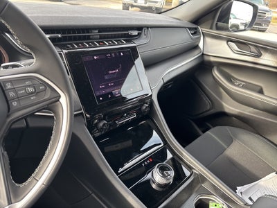 2026 Jeep Grand Cherokee Laredo