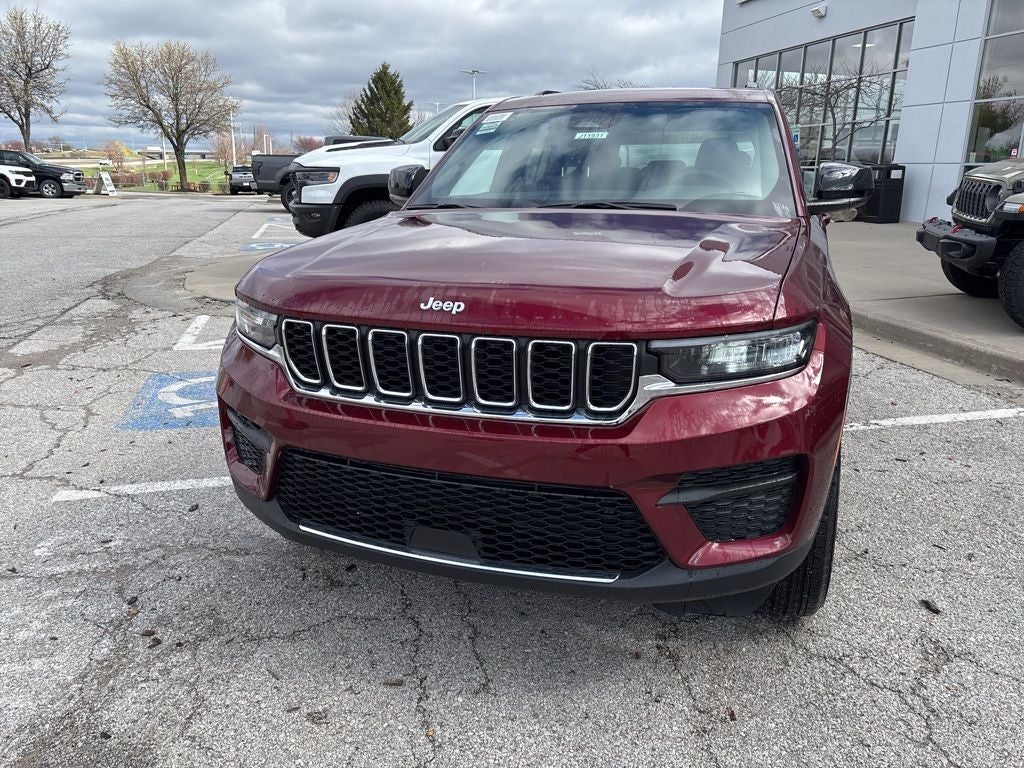2026 Jeep Grand Cherokee Laredo