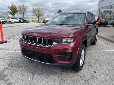 2026 Jeep Grand Cherokee Laredo