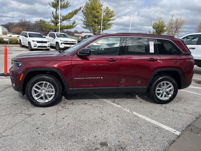 2026 Jeep Grand Cherokee Laredo
