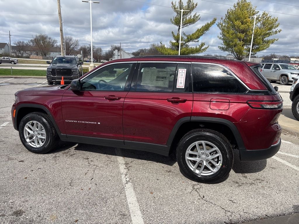 2026 Jeep Grand Cherokee Laredo