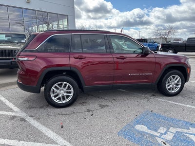 2026 Jeep Grand Cherokee Laredo