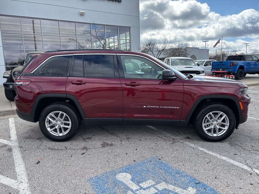 2026 Jeep Grand Cherokee Laredo