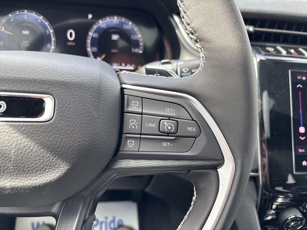 2026 Jeep Grand Cherokee Laredo