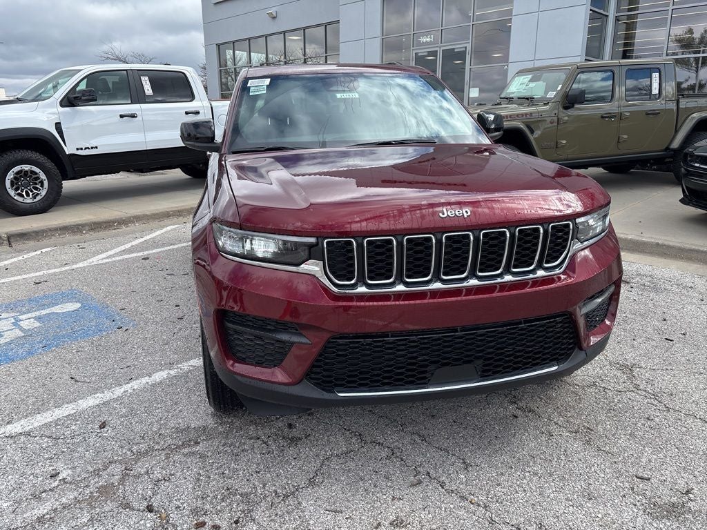 2026 Jeep Grand Cherokee Laredo
