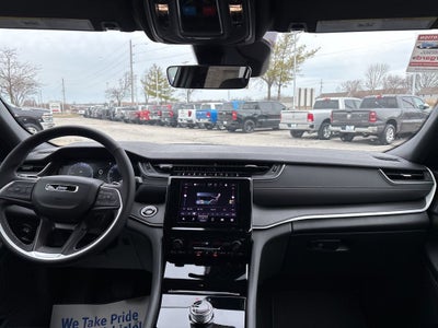 2026 Jeep Grand Cherokee Laredo