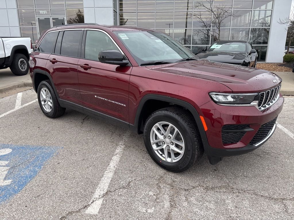 2026 Jeep Grand Cherokee Laredo