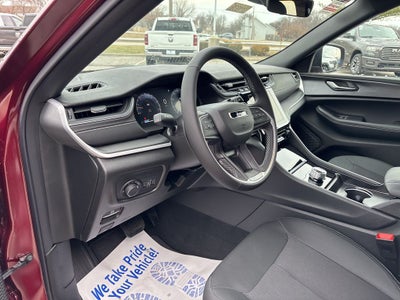 2026 Jeep Grand Cherokee Laredo