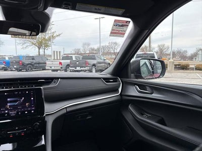 2026 Jeep Grand Cherokee GRAND CHEROKEE LAREDO 4X4