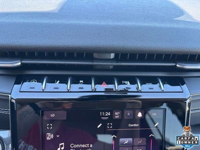 2023 Jeep Grand Cherokee Laredo 4x4