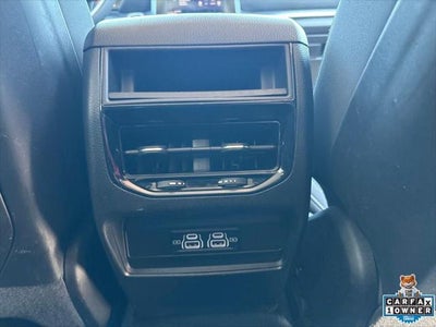 2023 Jeep Grand Cherokee Laredo 4x4