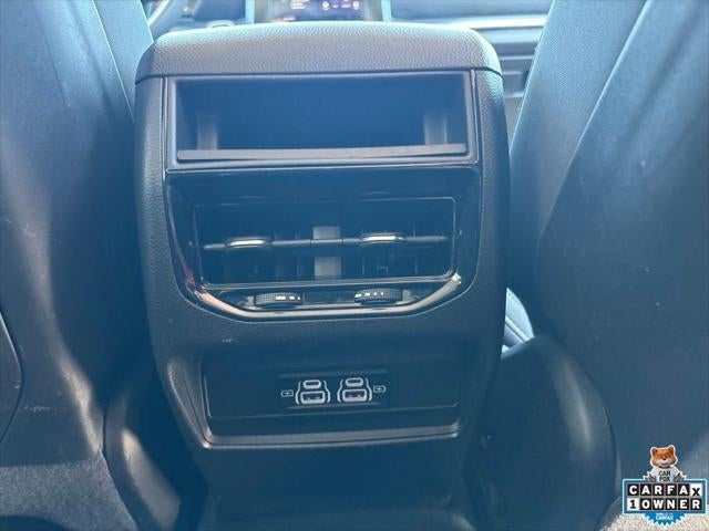 2023 Jeep Grand Cherokee Laredo 4x4
