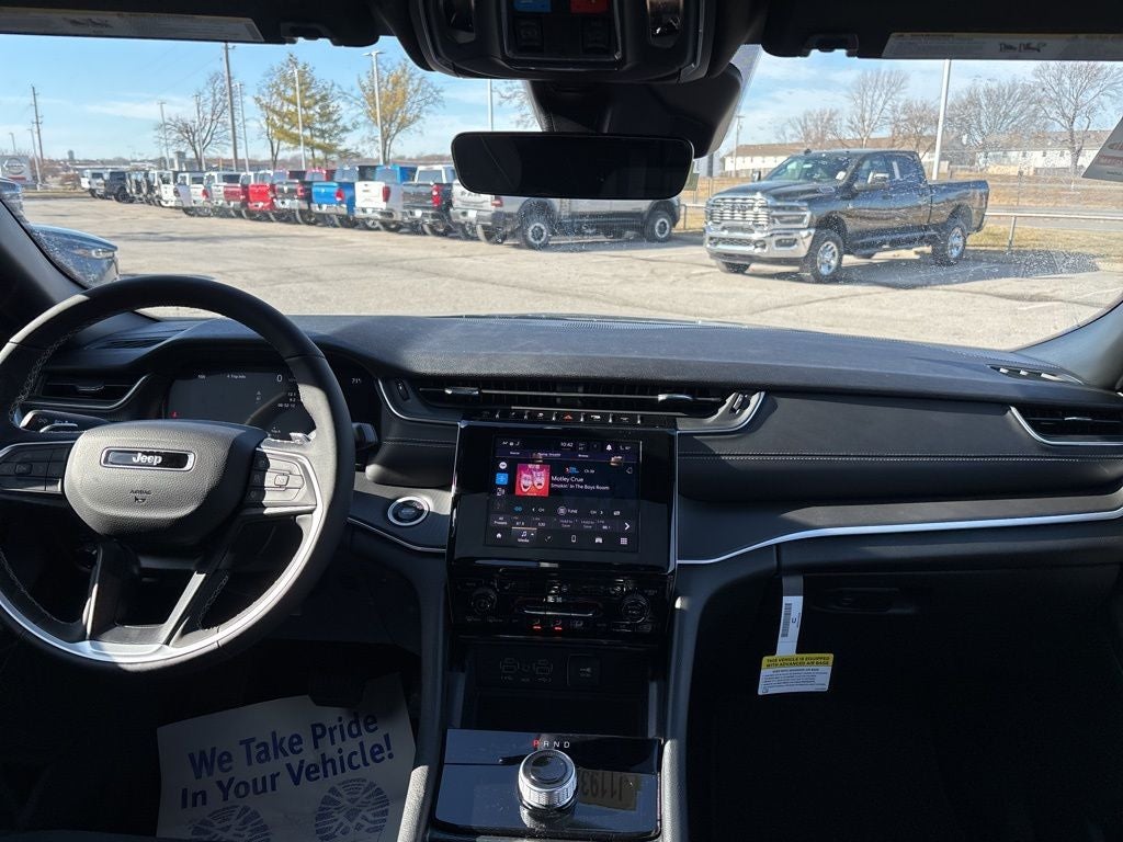 2026 Jeep Grand Cherokee Laredo