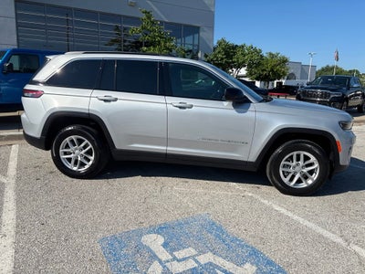 2024 Jeep Grand Cherokee Laredo X 4x4