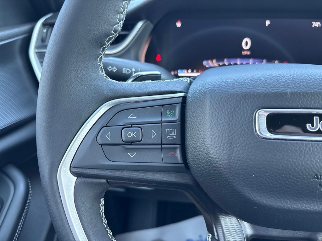 2024 Jeep Grand Cherokee Laredo X 4x4