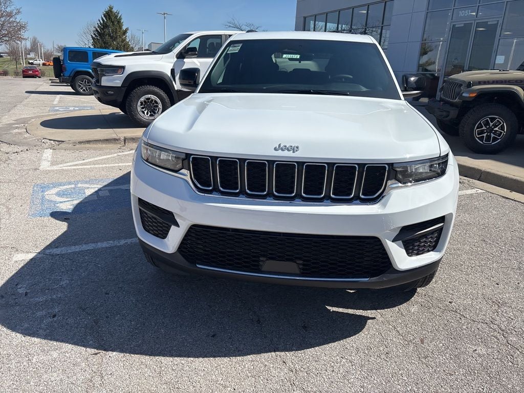 2026 Jeep Grand Cherokee Laredo