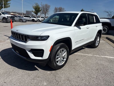 2026 Jeep Grand Cherokee Laredo