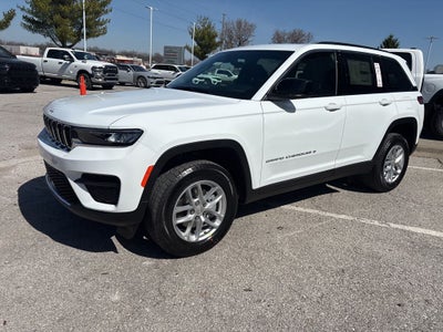 2026 Jeep Grand Cherokee Laredo