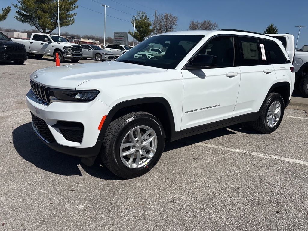 2026 Jeep Grand Cherokee Laredo