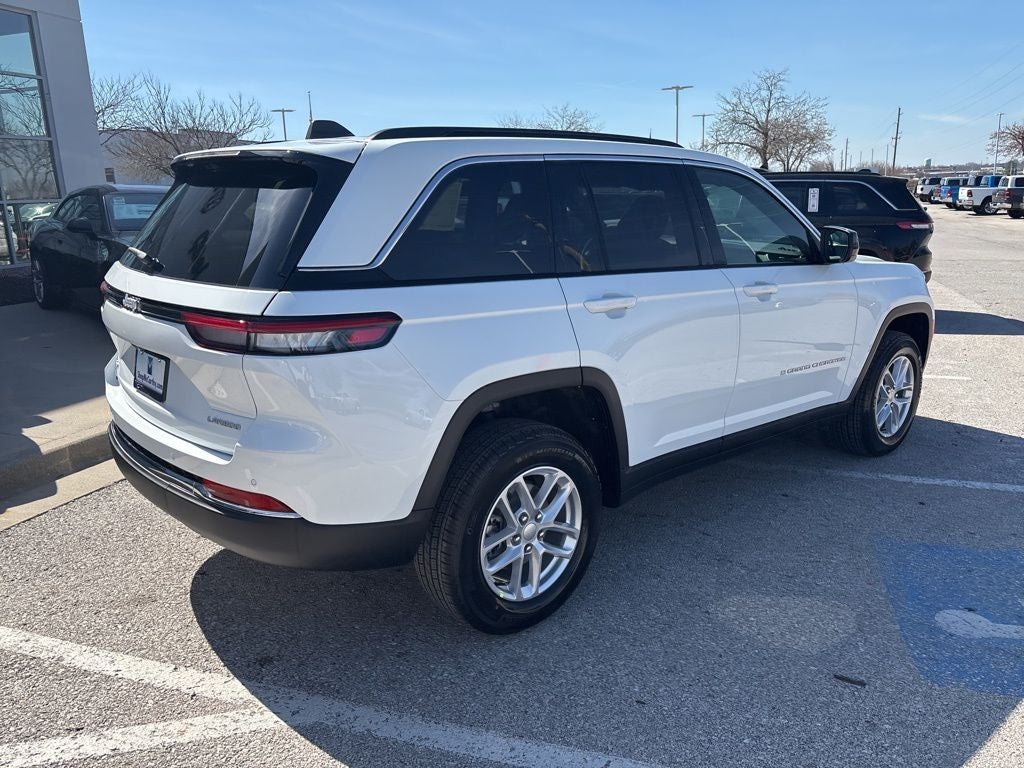 2026 Jeep Grand Cherokee Laredo