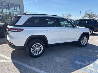 2026 Jeep Grand Cherokee Laredo
