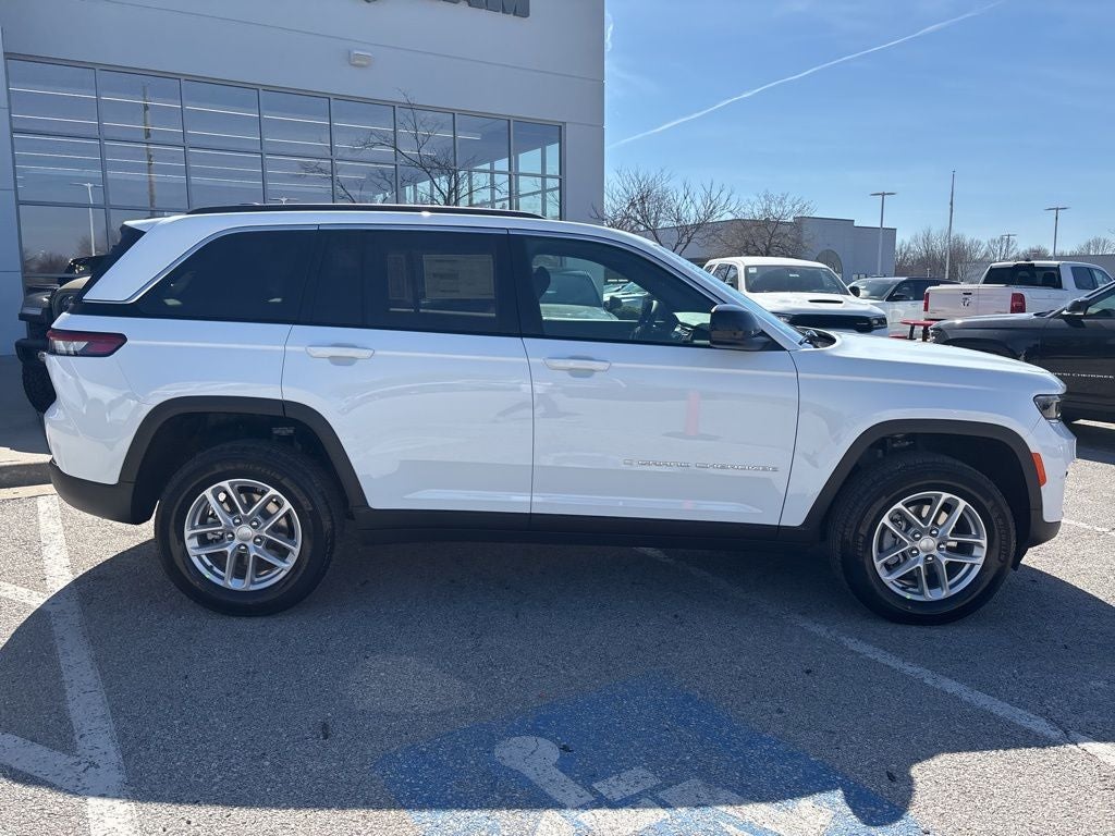 2026 Jeep Grand Cherokee Laredo