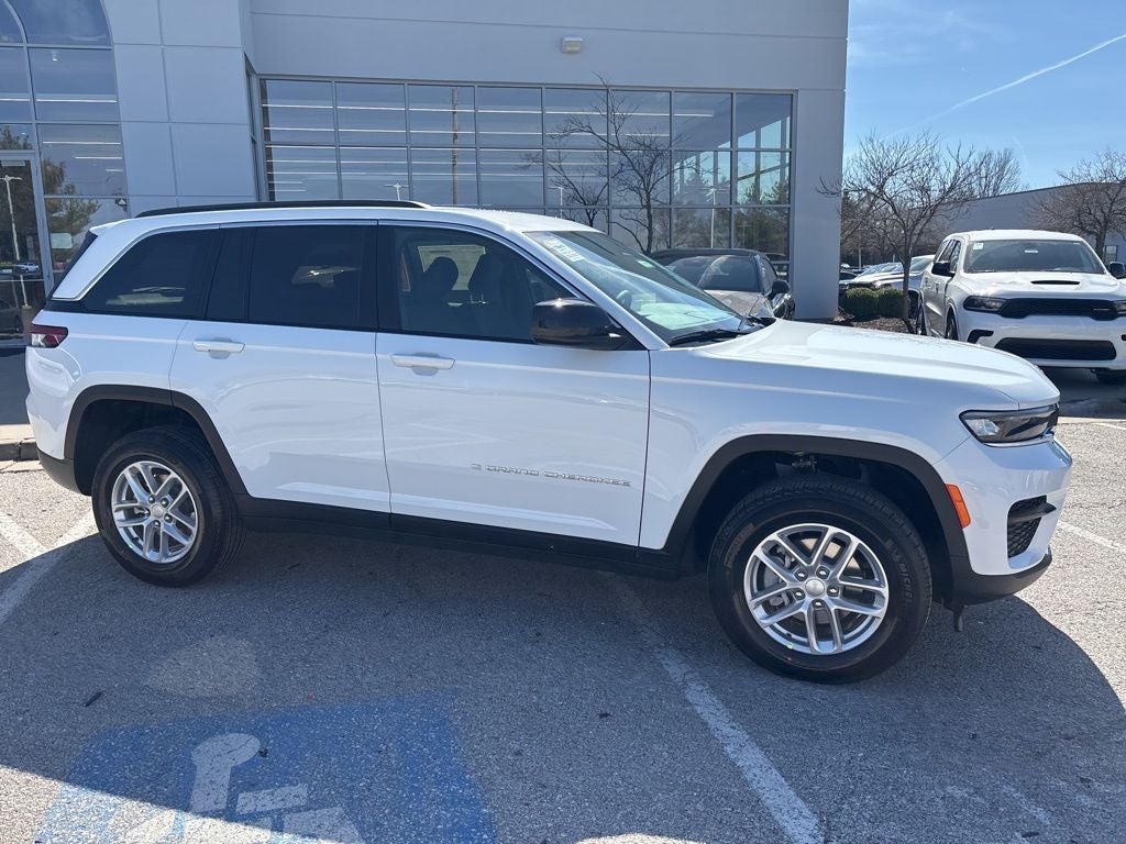 2026 Jeep Grand Cherokee Laredo