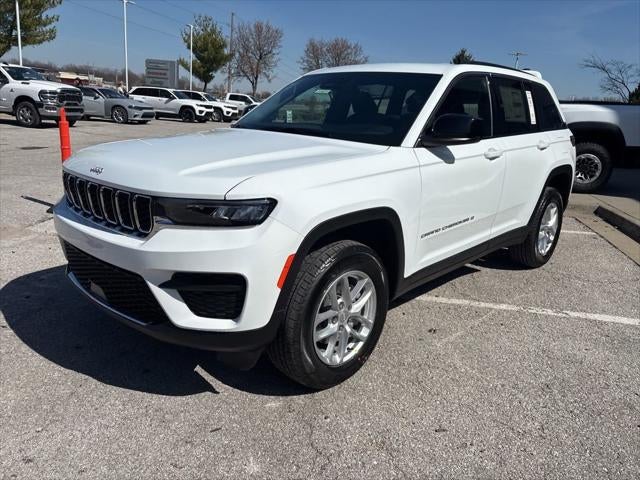 2026 Jeep Grand Cherokee GRAND CHEROKEE LAREDO 4X4
